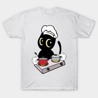 Funny black Cat is cooking T-Shirt